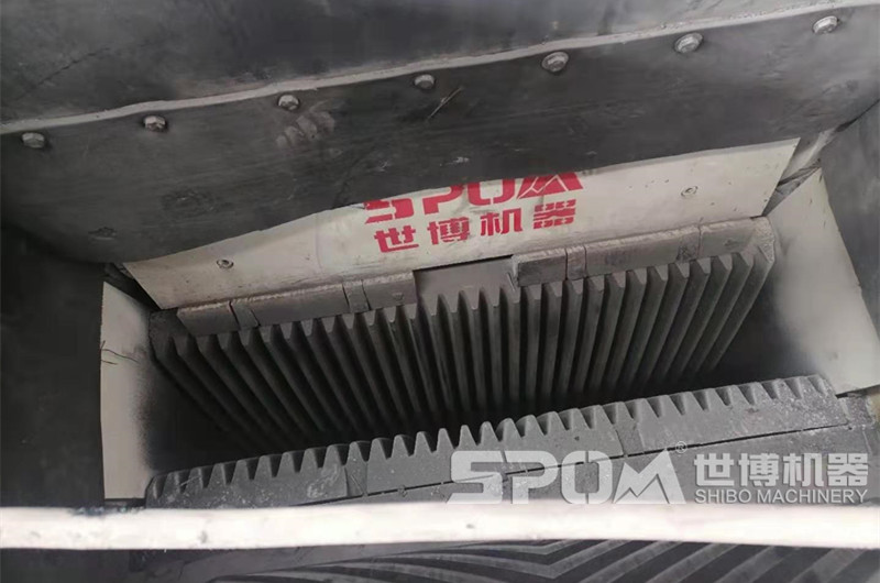 PEX細鄂破機進料口，細齒牙鄂板